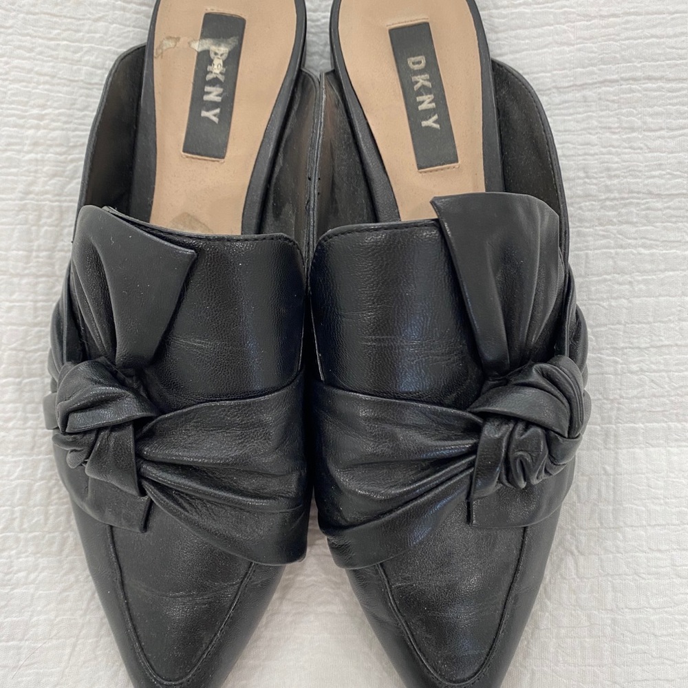 DKNY black slides